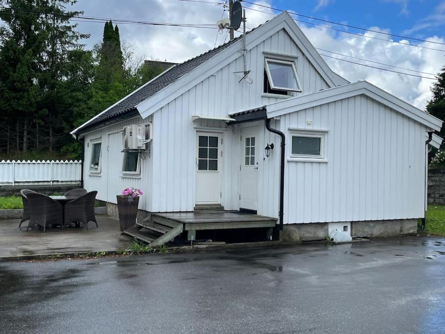 Sjarmerende Hus I Vennesla Bagian luar foto
